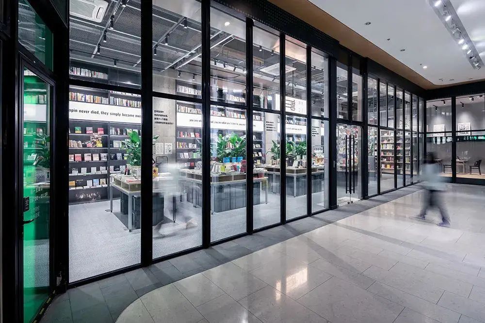 实体运营新模式，藏在写字楼里的书店
