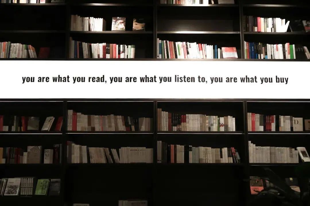 实体运营新模式，藏在写字楼里的书店