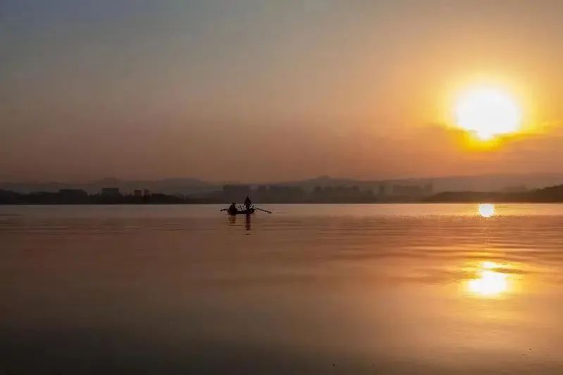 环湖而建,共创兴隆湖上的璀璨明珠!