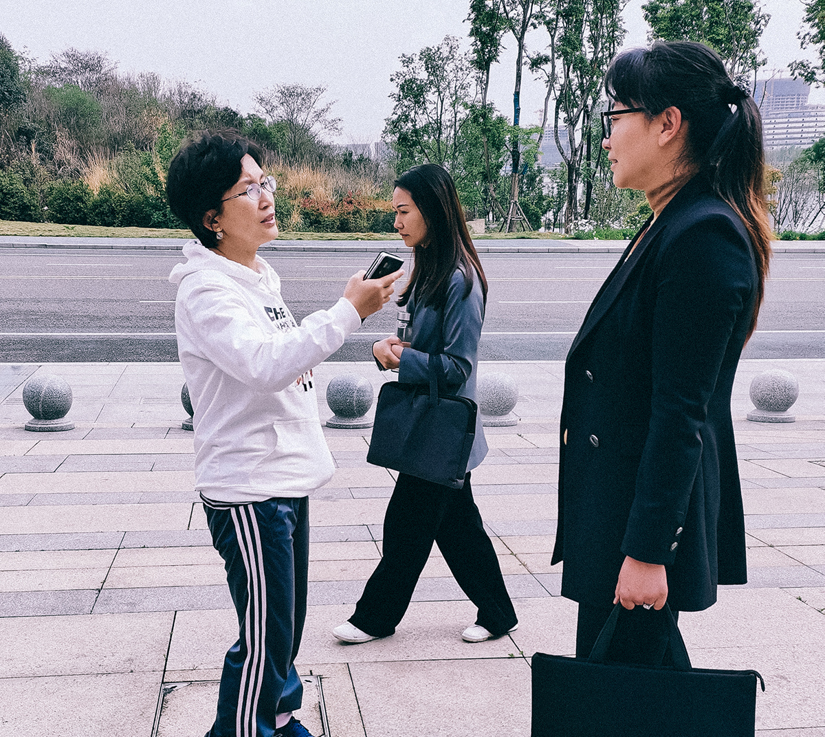 四川天府新区成都党工委副书记刘荣华一行考察调宝朗实业并指导工作