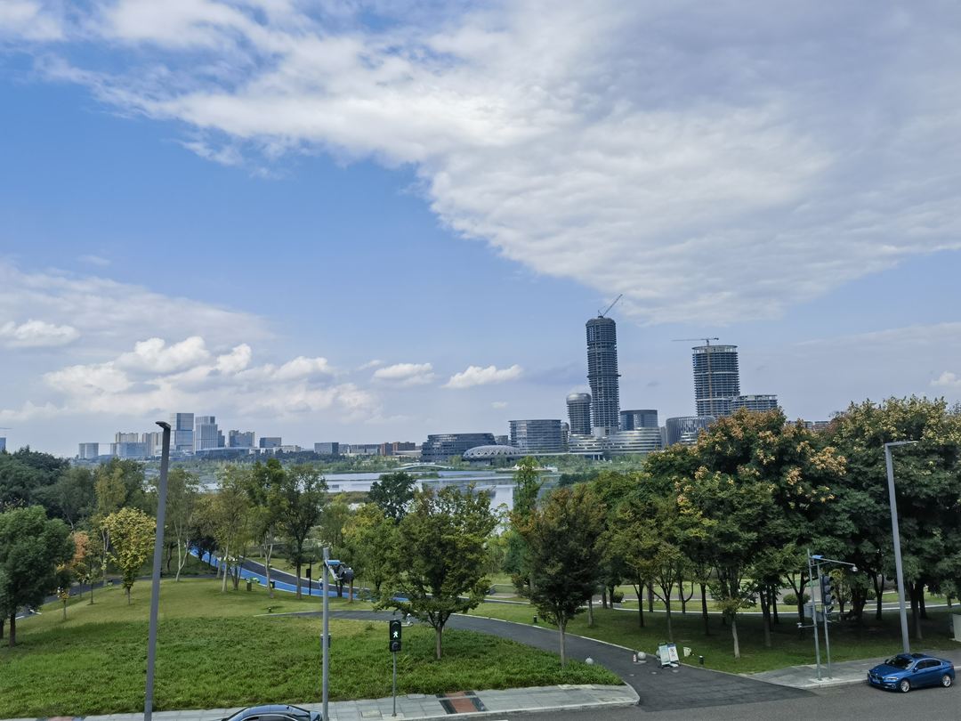 一线湖景办公 | 在宝朗科技、和朗科技，将6000亩兴隆湖尽收眼底